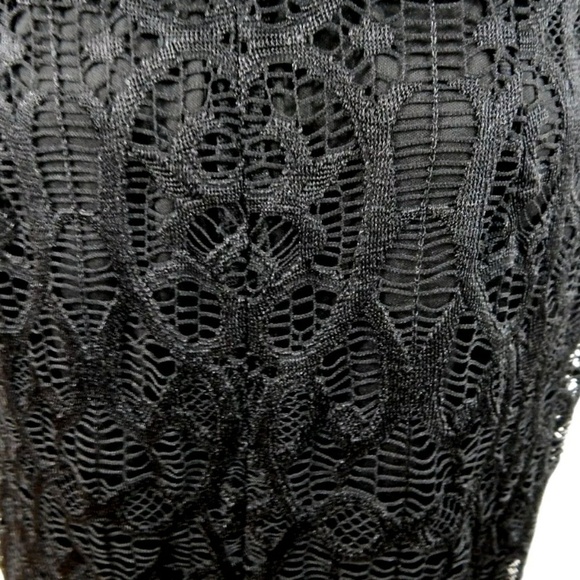 Cache Blouson Lace Sleeveless Dress - Picture 4 of 4